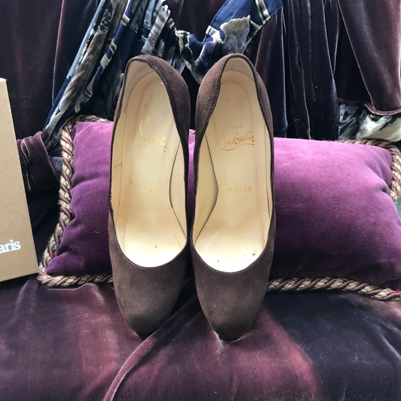 Louboutin Brown Suede Pump - Picture 6 of 8